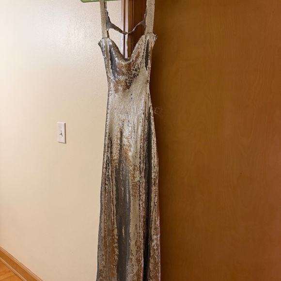 Meshki Silver Sequin Dress - Picture 4 of 9